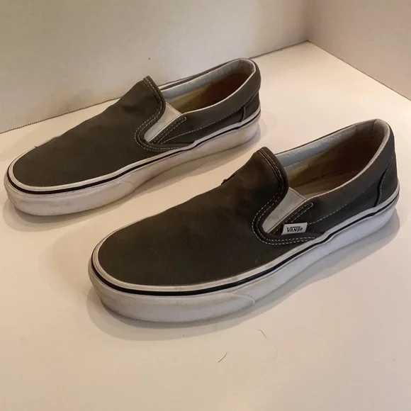 Vans Men’s (8) Classic Slip On Charcoal Grey - Picture 2 of 5